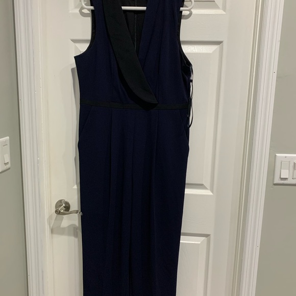 COPY - Tommy Hilfiger Jumpsuit. - Picture 6 of 8